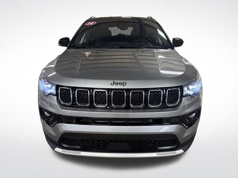 Used 2024 Jeep Compass Limited image 9