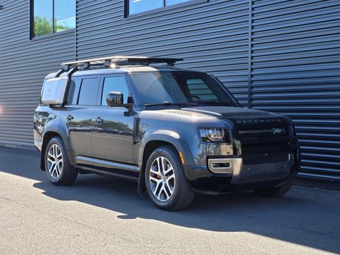 Used 2023 Land Rover Defender 130 X AWD/4WD image 9