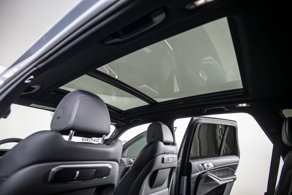 Used 2025 BMW X5 sDrive40i w/ M Sport Package RWD image 22