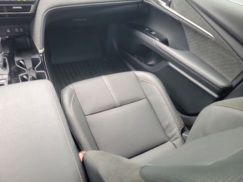 Used 2025 Toyota Camry XLE FWD image 16
