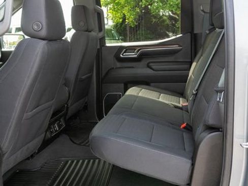 Used 2024 Chevrolet Silverado 1500 LT AWD/4WD image 11