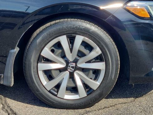 Certified 2023 Honda Civic LX image 8