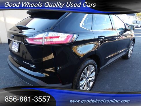 Used 2019 Ford Edge Titanium w/ Equipment Group 301A image 5