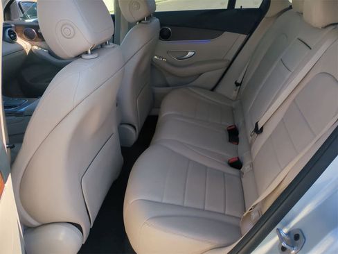 Used 2022 Mercedes-Benz GLC 300 4MATIC w/ Premium Package Lite image 19