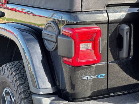 Used 2021 Jeep Wrangler Unlimited Rubicon 4xe w/ Cold Weather Group AWD/4WD image 51