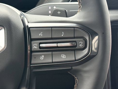 New 2026 GMC Yukon AT4 w/ AT4 Premium Plus Package AWD/4WD image 24