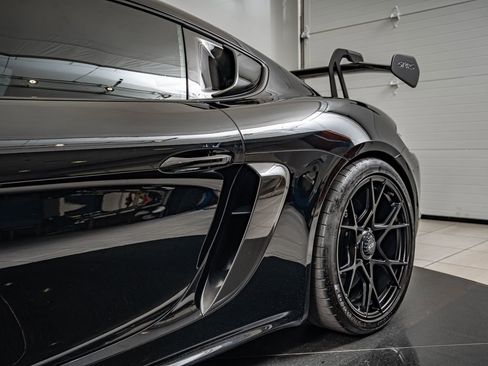 Certified 2024 Porsche 718 Cayman GT4 RS RWD image 38