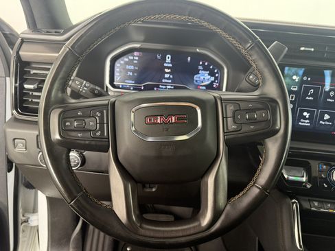 Used 2024 GMC Sierra 3500 AT4 w/ Technology Package AWD/4WD image 22