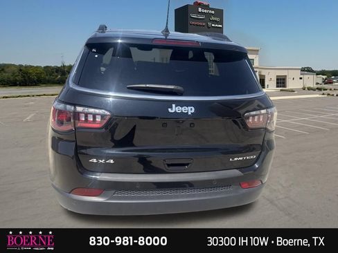 Used 2025 Jeep Compass Limited AWD/4WD image 10