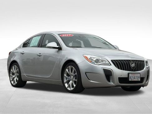 Used 2017 Buick Regal GS w/ Driver Confidence Package #2 image 7
