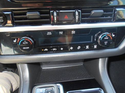 Used 2025 Nissan Pathfinder SV w/ Cargo Package AWD/4WD image 13