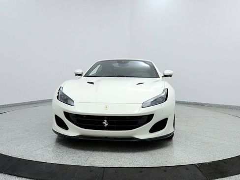 Used 2020 Ferrari Portofino image 8