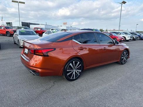 Certified 2020 Nissan Altima 2.5 SR image 6