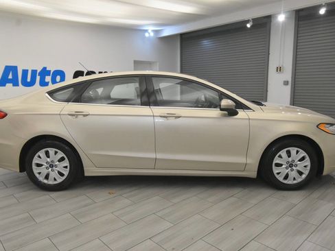 Used 2019 Ford Fusion S image 6