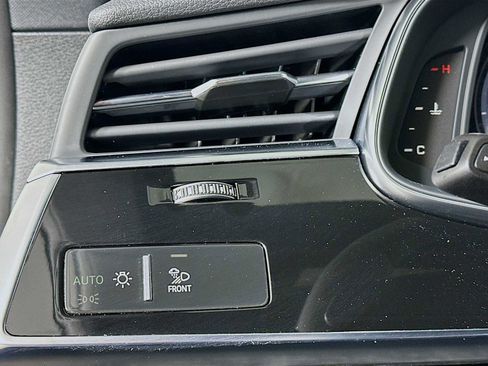 New 2026 Audi Q8 Premium Plus image 10