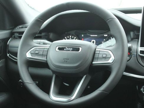 New 2026 Jeep Compass Latitude image 6