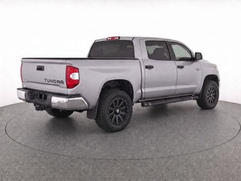 Used 2015 Toyota Tundra SR5 w/ T4 Package RWD image 8