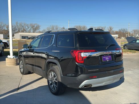Used 2023 GMC Acadia SLT image 6