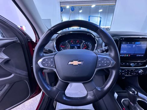 Used 2020 Chevrolet Traverse LT w/ Driver Confidence II Package image 15