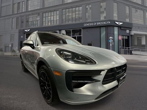 Used 2021 Porsche Macan GTS AWD/4WD image 5