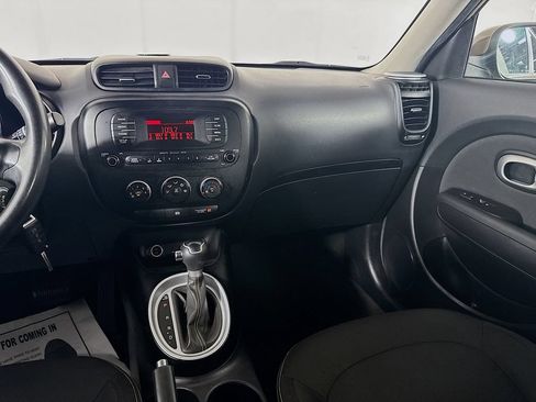 Used 2014 Kia Soul + FWD image 25