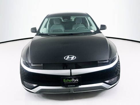 Used 2024 Hyundai Ioniq 5 SE RWD image 2