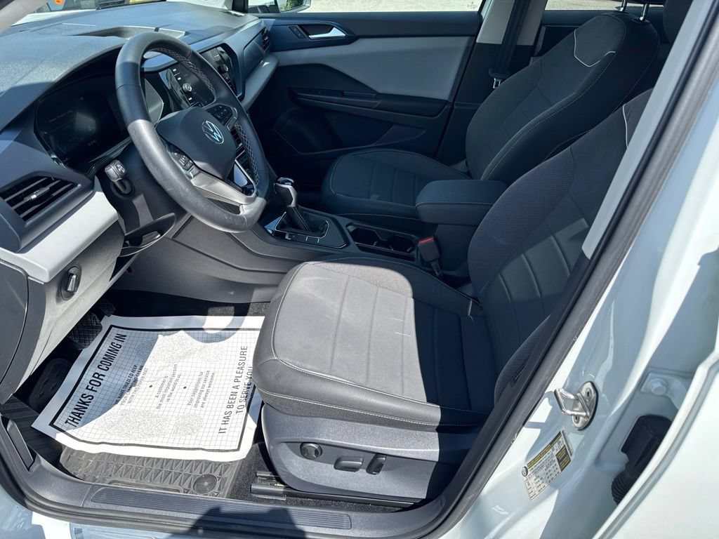 Certified 2023 Volkswagen Taos SE FWD image 14