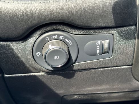 Used 2022 Dodge Durango GT image 21