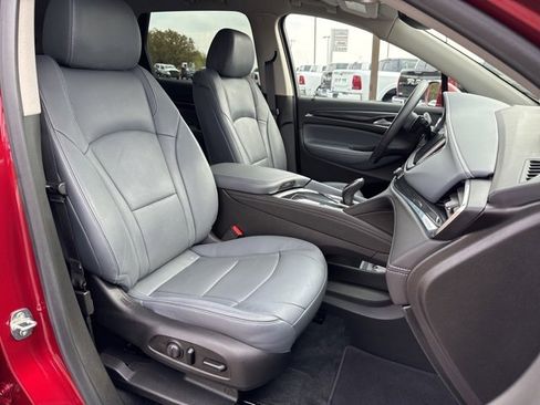 Used 2020 Buick Enclave Essence w/ Sport Touring Edition image 17