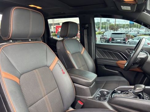 Used 2024 GMC Canyon AT4 w/ Canyon Safety Plus Package AWD/4WD image 39