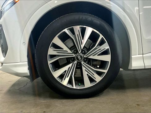 Certified 2023 Audi Q4 e-tron Premium w/ Premium Plus RWD image 11