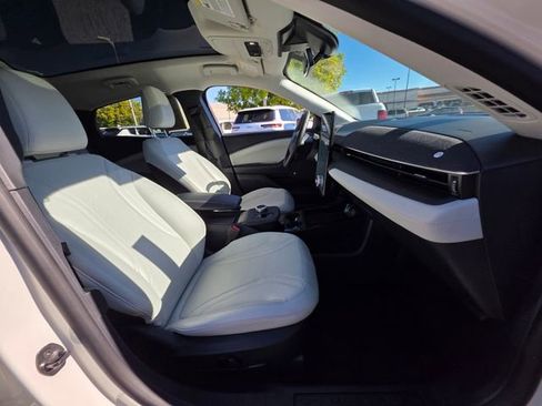 Used 2024 Ford Mustang Mach-E Premium image 11