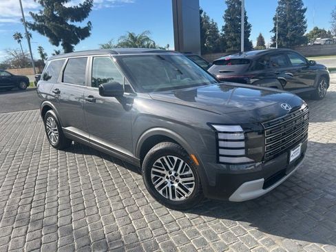 New 2026 Hyundai Palisade SE image 1