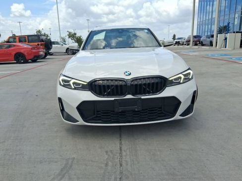 Used 2023 BMW 330i Sedan w/ M Sport Package RWD image 2