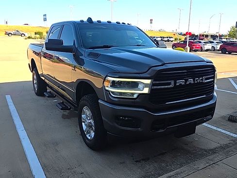 Used 2020 RAM 2500 Big Horn w/ Level 2 Equipment Group AWD/4WD image 3