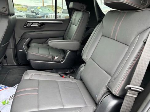 Used 2025 Chevrolet Tahoe RST w/ Comfort Package AWD/4WD image 17
