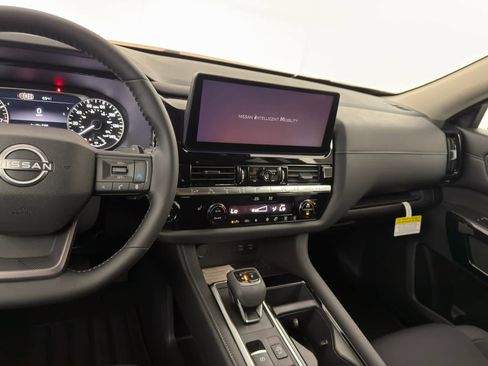 New 2026 Nissan Pathfinder SV image 19