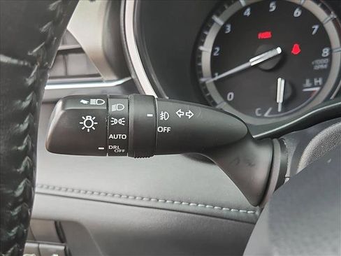 Used 2020 Toyota Highlander Limited AWD/4WD image 16