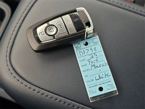 New 2025 Ford Maverick XLT w/ XLT Luxury Package image 31