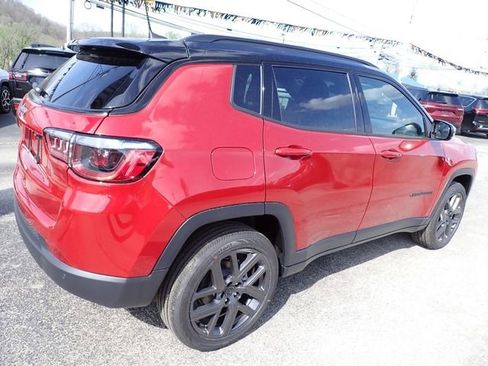 New 2026 Jeep Compass Limited w/ Sun, Sound & Navigation Group AWD/4WD image 7