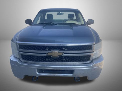 Used 2011 Chevrolet Silverado 2500 W/T image 2