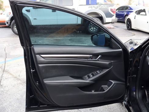 Used 2021 Honda Accord Sport Special Edition image 12