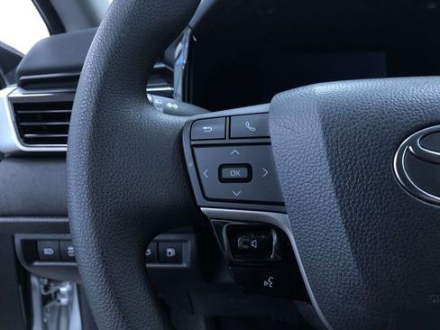 Used 2025 Toyota Camry LE image 26