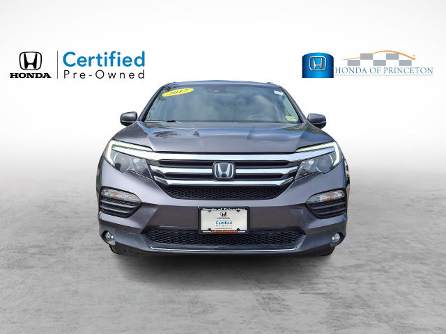 Used 2017 Honda Pilot Touring image 2