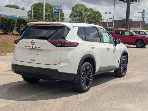 New 2026 Nissan Rogue SV FWD image 3