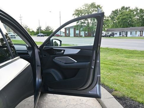 Used 2023 Acura MDX SH-AWD w/ Technology Package image 18