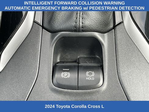 Used 2024 Toyota Corolla Cross L AWD/4WD image 5