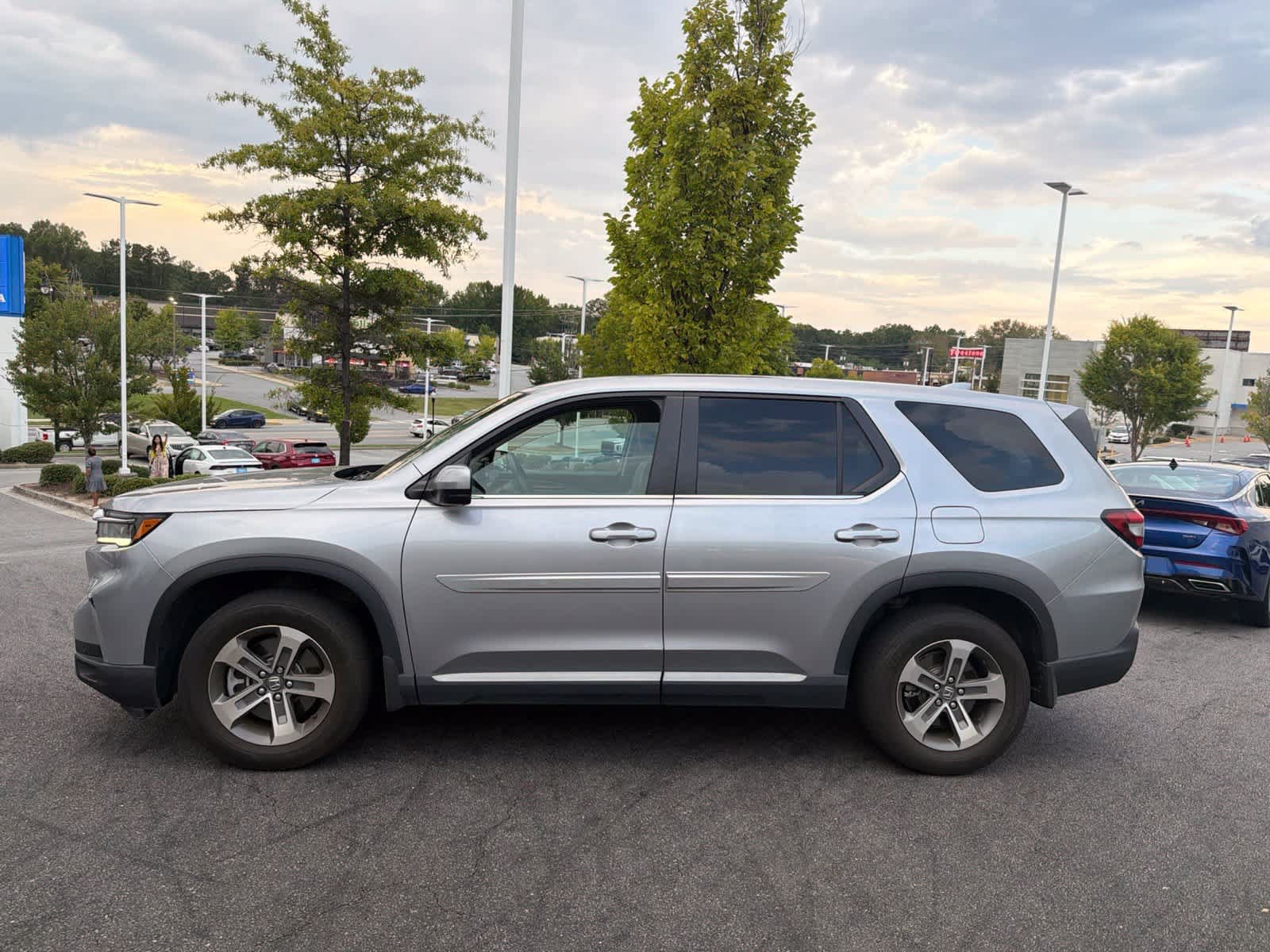 Certified 2025 Honda Pilot EX-L image 7