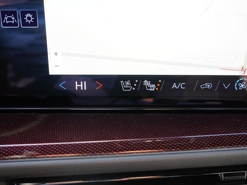 New 2026 Chevrolet Traverse RS image 16