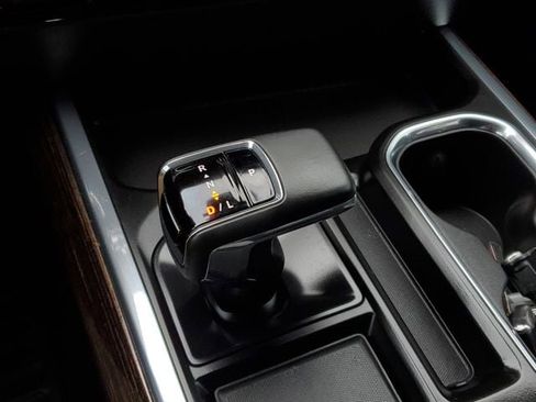 Used 2025 GMC Sierra 1500 Elevation w/ Preferred Package image 33